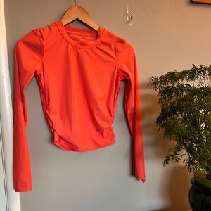 VUORI Crew Neck Ruched Long Sleeve